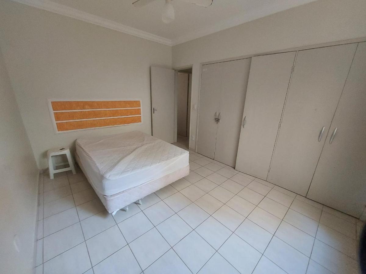 Lindo Apartamento 50 Metros Da Praia Do Morro, Tres Quartos E Duas Vagas De Garagem グアラパリー エクステリア 写真