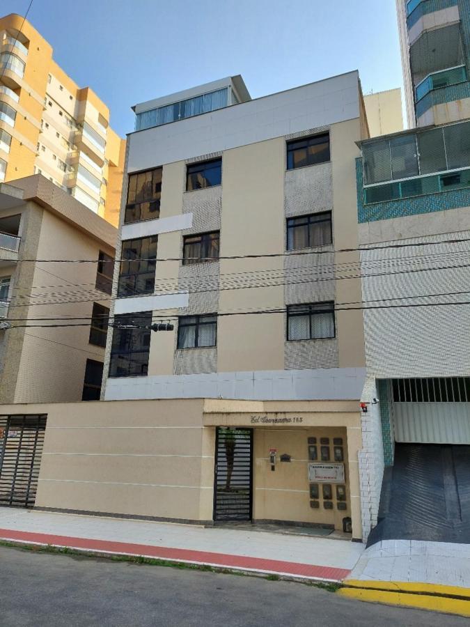 Lindo Apartamento 50 Metros Da Praia Do Morro, Tres Quartos E Duas Vagas De Garagem グアラパリー エクステリア 写真